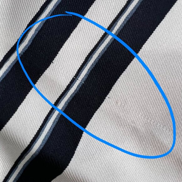 VTG HERMES Brides de Gala Scarf White Black Gold colorway, by Hugo Grygkar - Picture 9 of 13